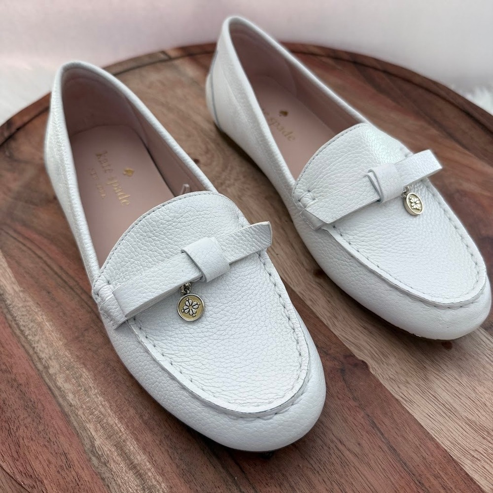 Kate Spade Desi White Leather Bow Charm Loafer‎ Flats Women's Size 5.5B Moccasin
